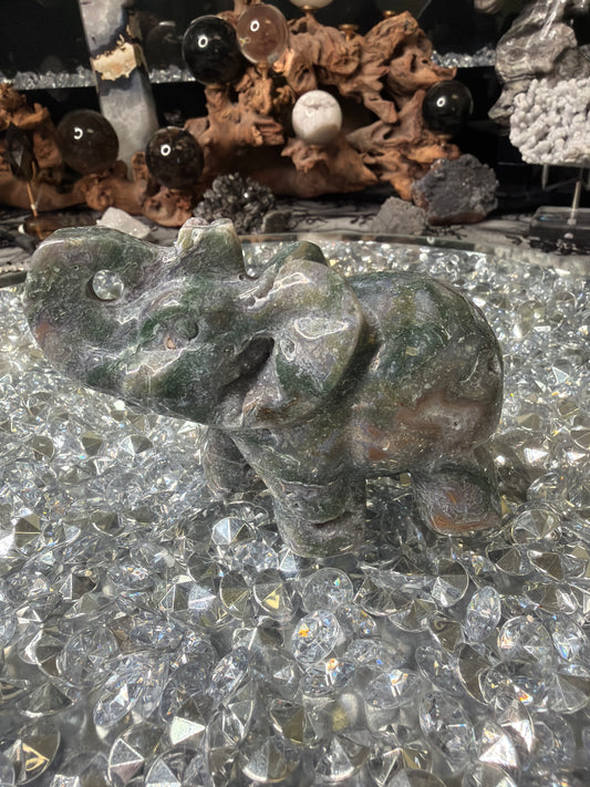 Druzy purple Moss Agate Elephant