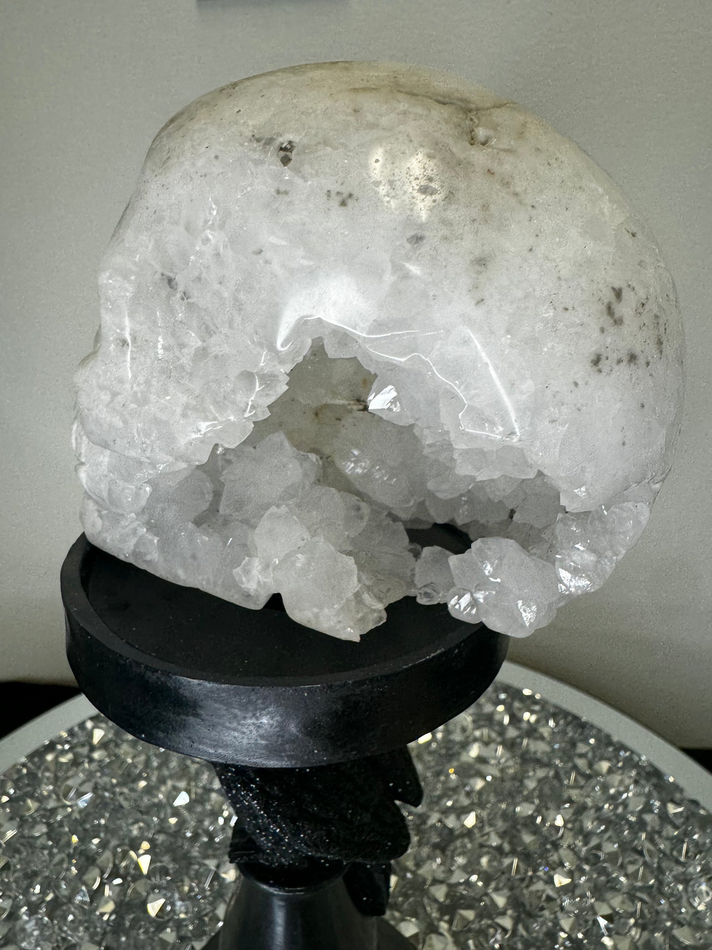 Apophyllite skull