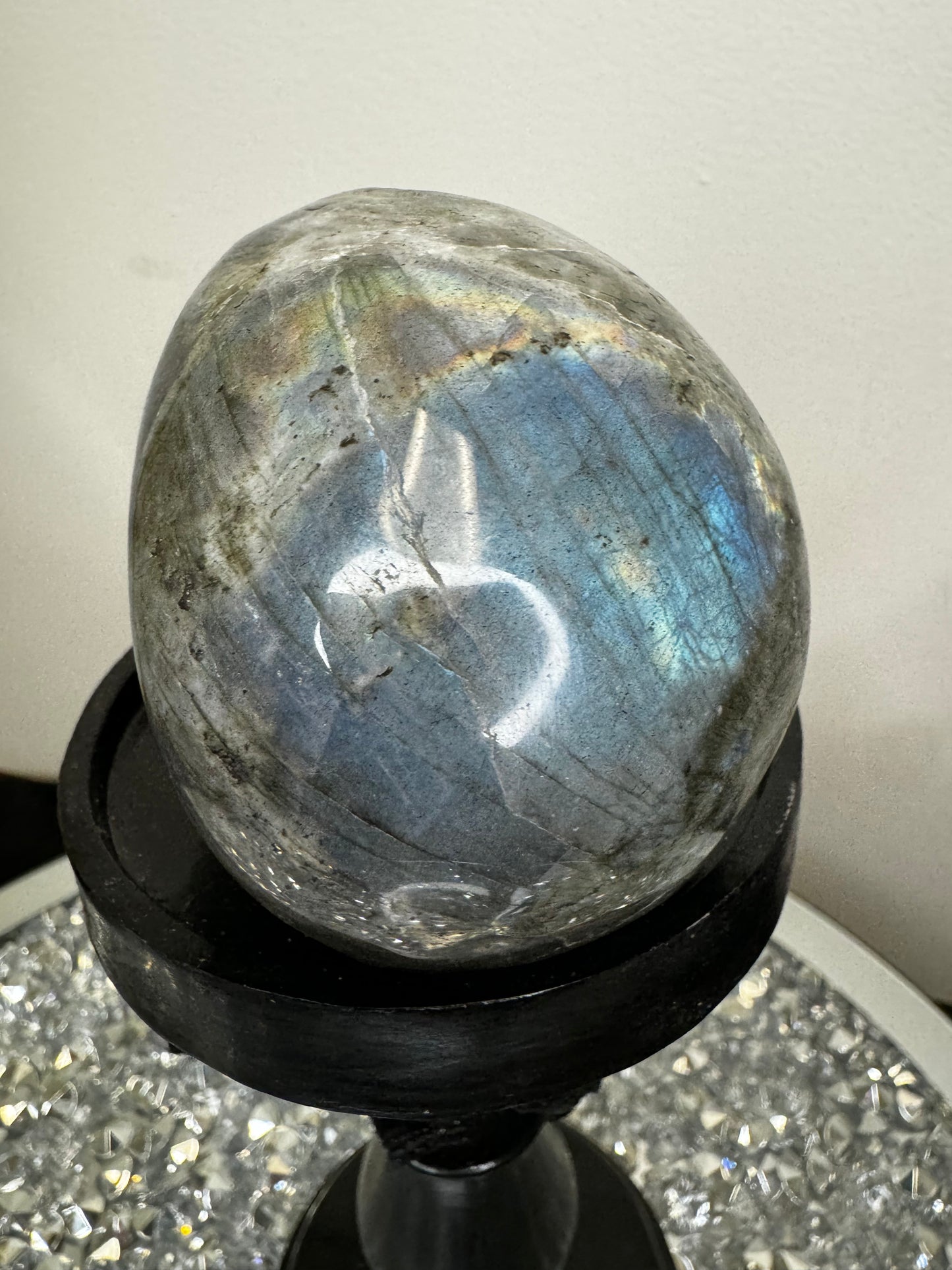 Labradorite skull
