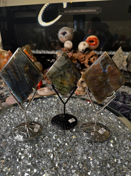 Labradorite Diamond With Stand