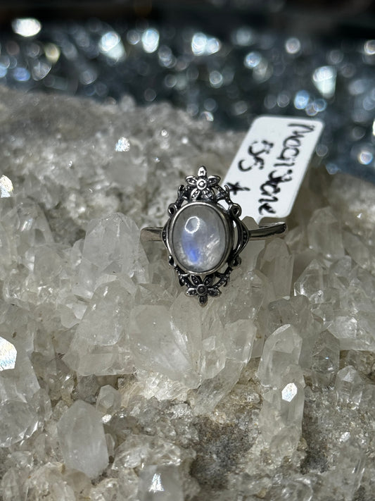 White moonstone with blue flash 925 sterling silver ring