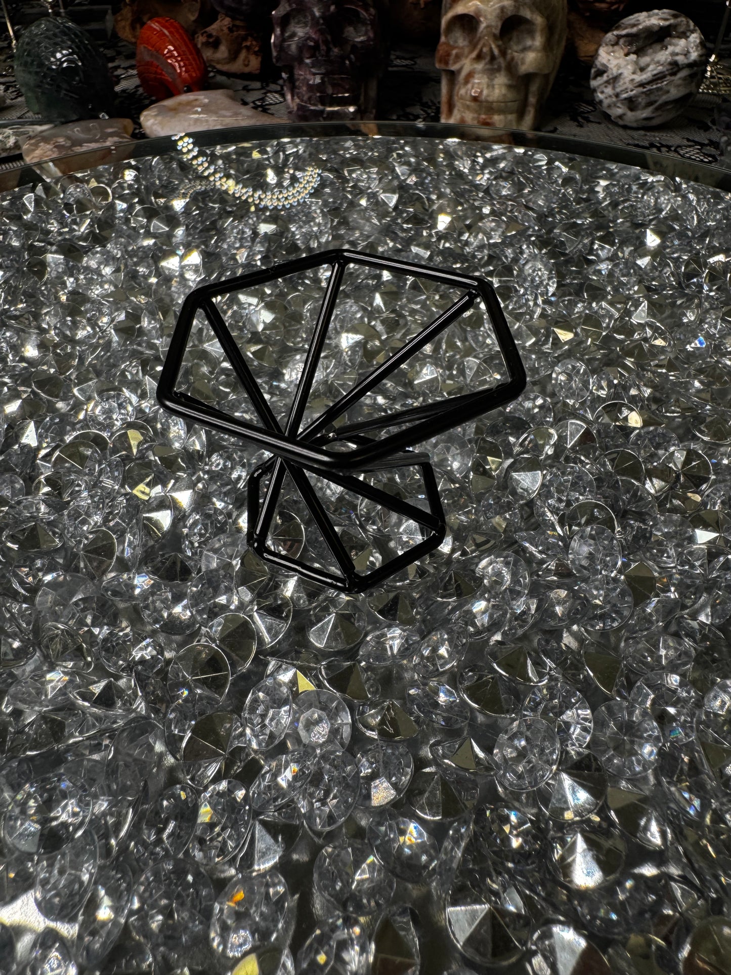 Black Invert-able Sphere Stand