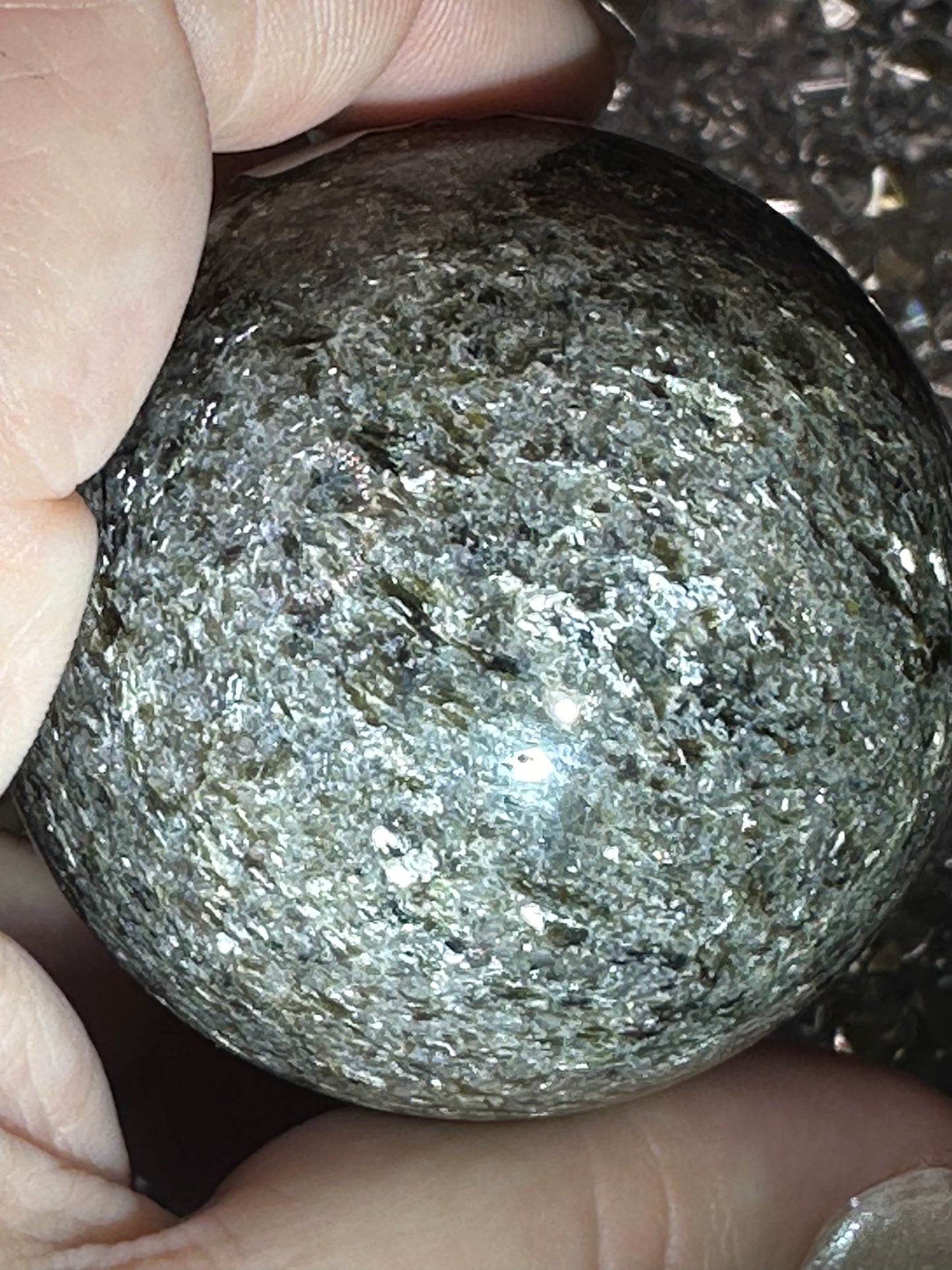 Green mica  sphere