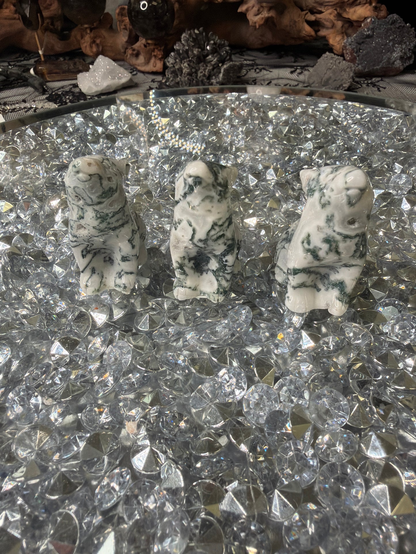 Moss Agate  wolf