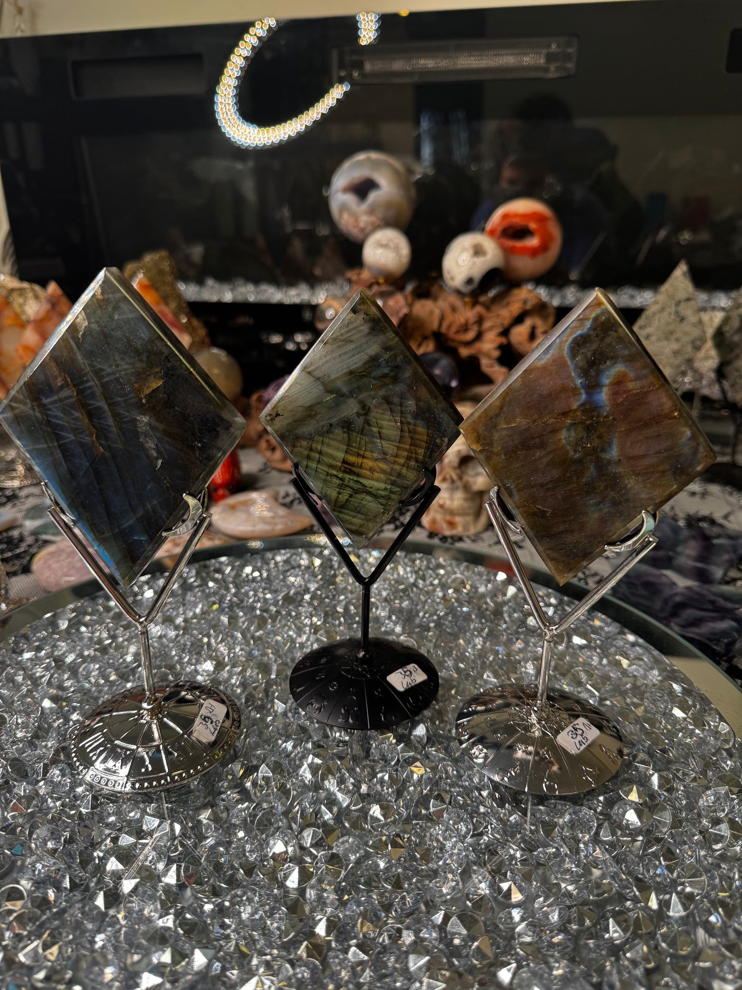 Labradorite Diamond With Stand