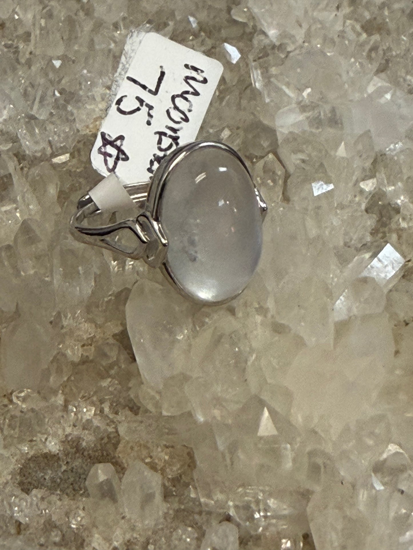 Moonstone ring  925 Sterling Silver