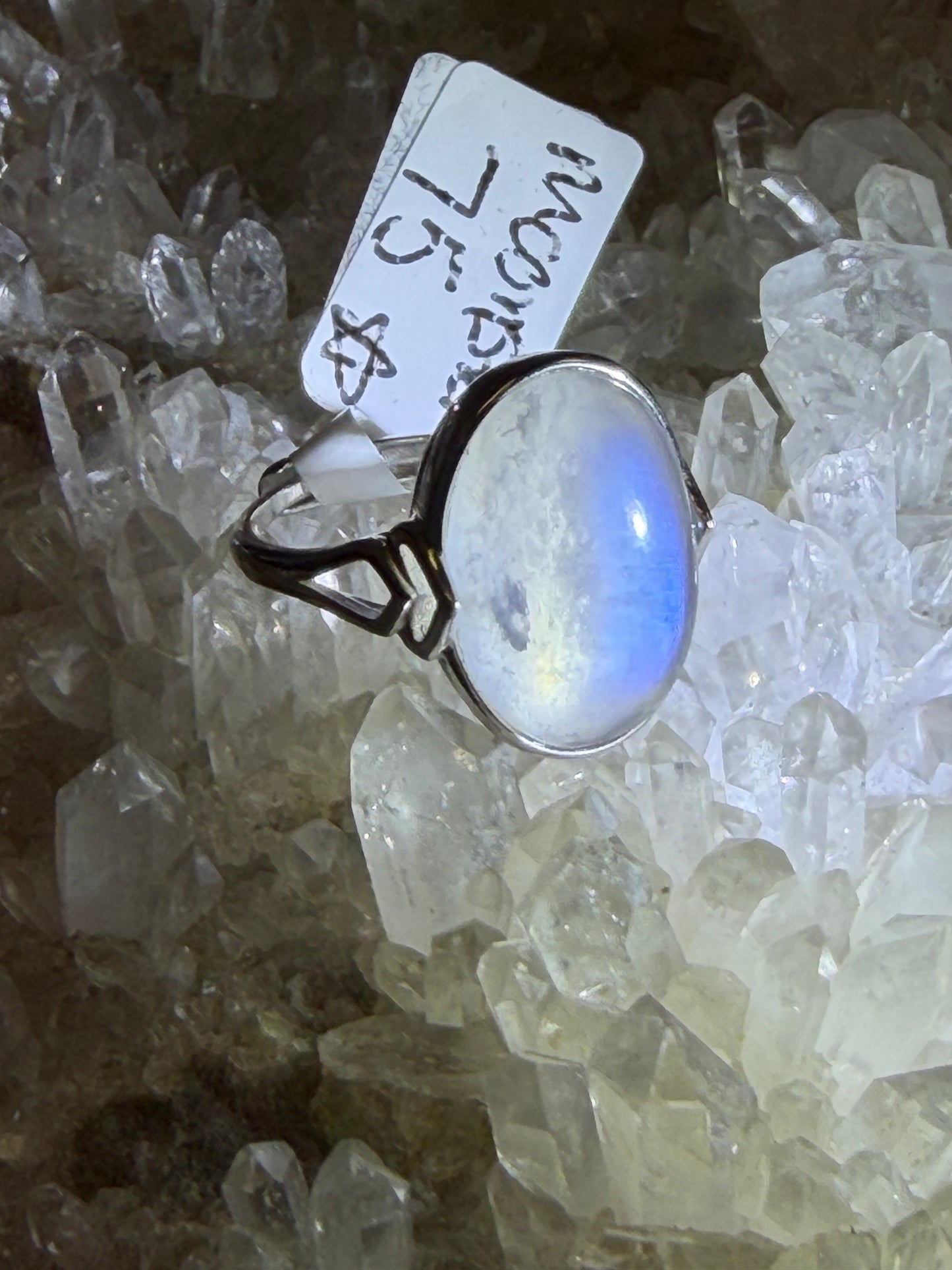 Moonstone ring  925 Sterling Silver
