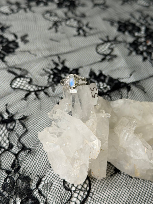 925 sterling silver with moonstone stone adjustable size